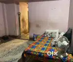 1 Room available for student(  2 rooms h ek occupied h ek khali h)