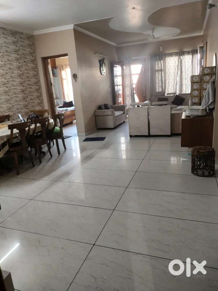 10 Marla ground floor