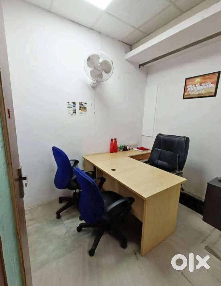 Fully Furnish Office 500 Sq Shop 8OO Sq