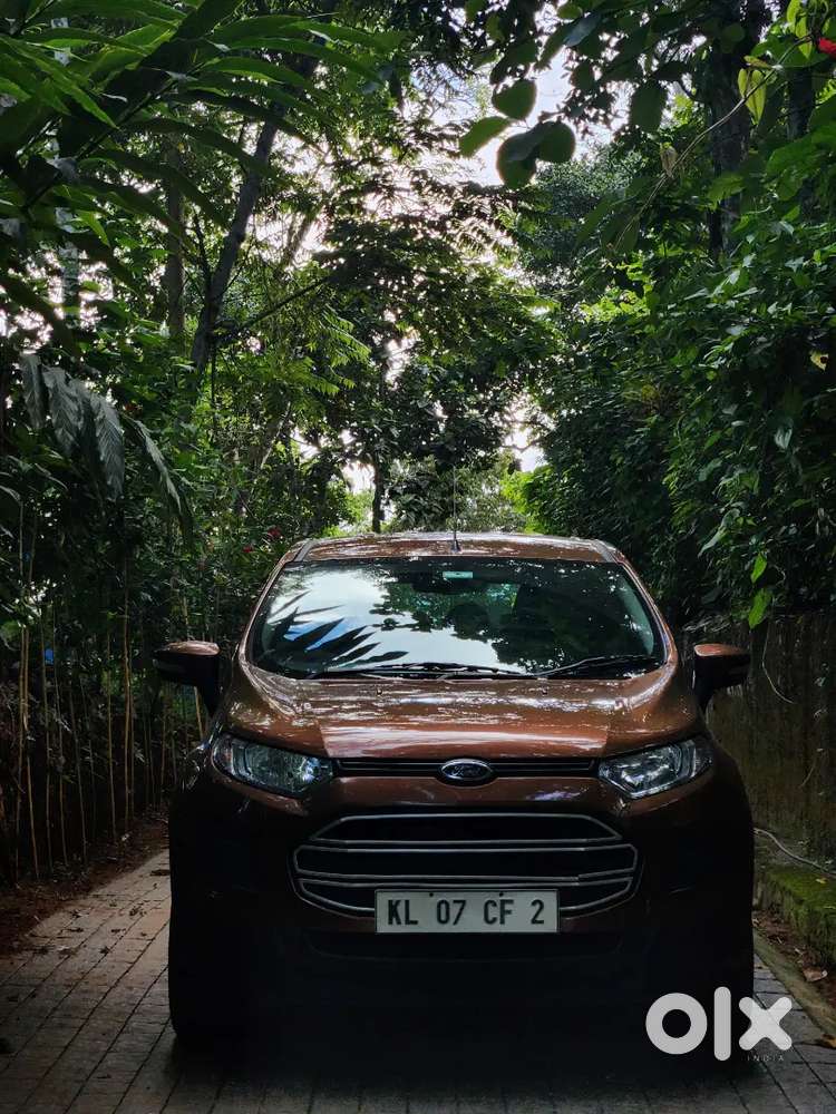 Ford Ecosport 1.5 Trend 2015 Petrol.
Good Condition with 2 new tyres