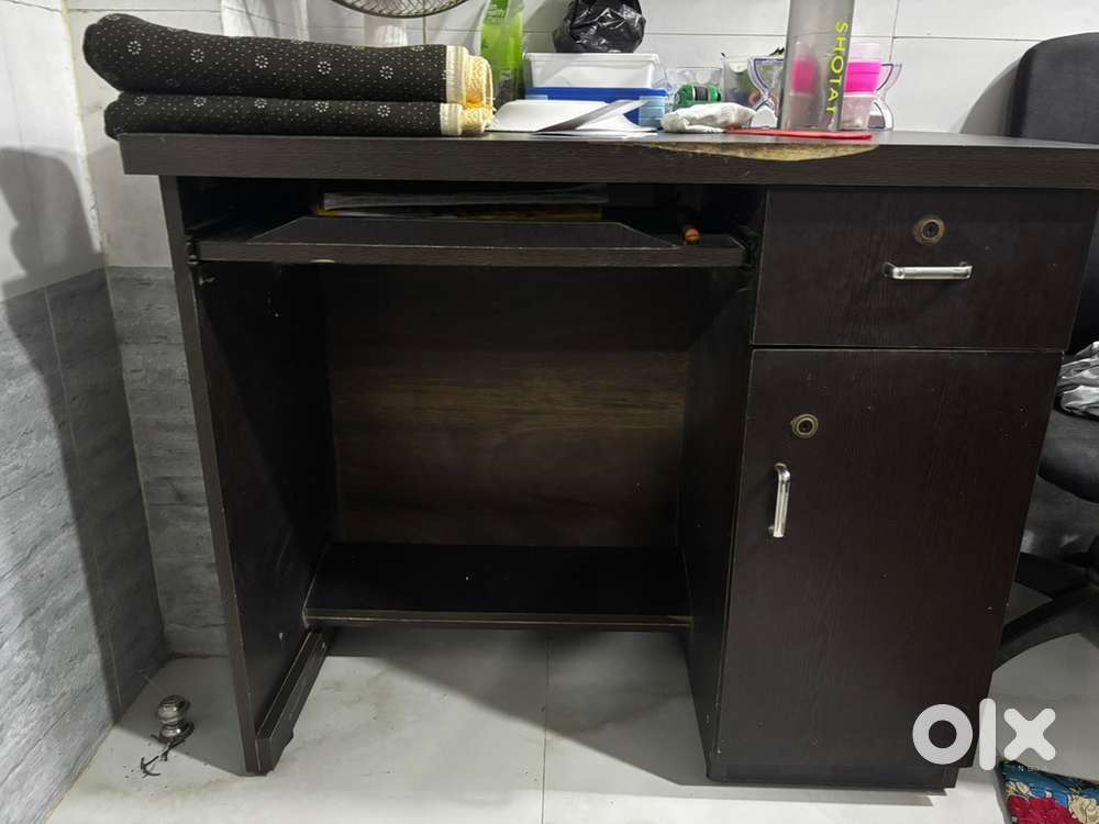 Computer Table and Chair