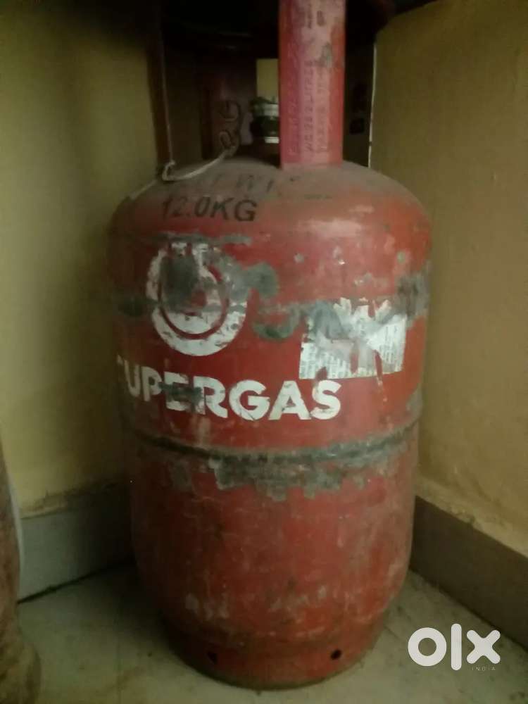Empty cylinder