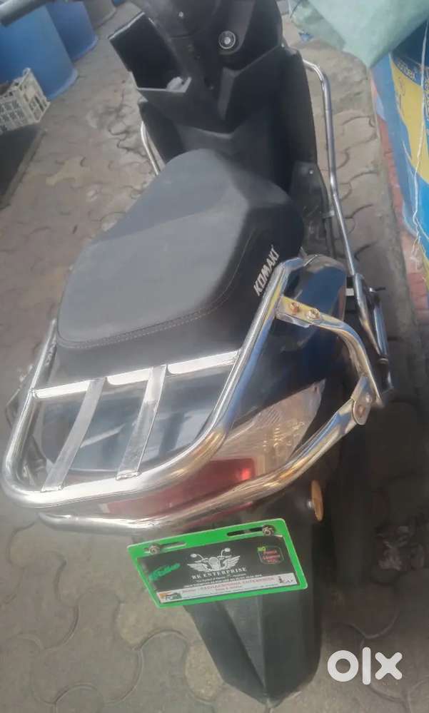 “Komaki X1 Electric Scooter – 4 Months Old, Under Warranty”
