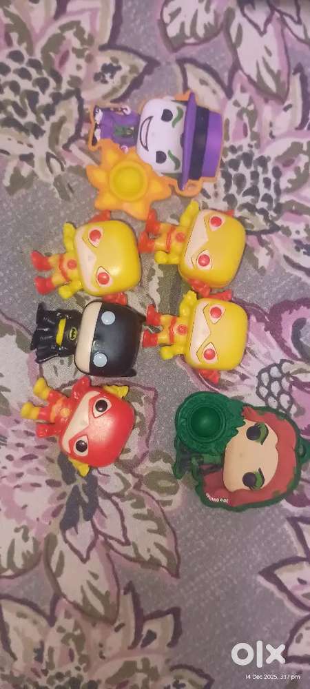 Batman and red and yellow flash