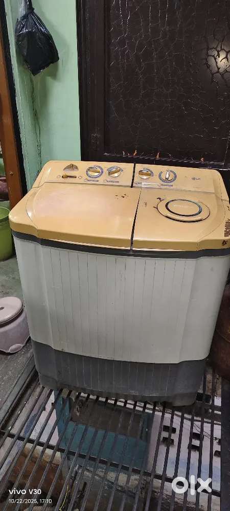 LG washing Machine semi