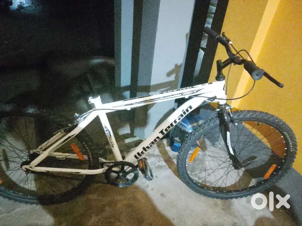 Galaxy 26t high performance Mtb Cycles for man with complete white