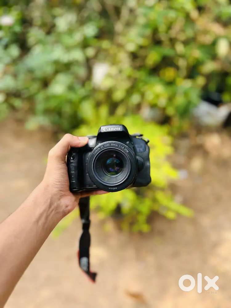 Canon EOS 750D with 50mm F1.8 prime lens