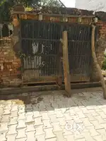 100 Gaj ka plot hai north facing Near Rohta bypass bhusan vihar colony