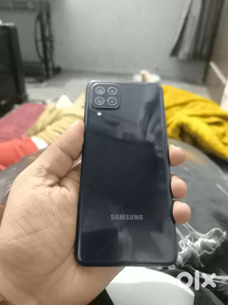 Samsung a22 6/128 condition bilkul. Saff hai