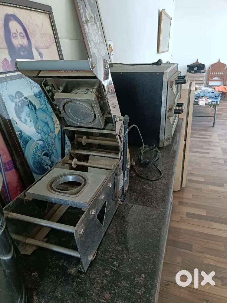 Glass packing machine