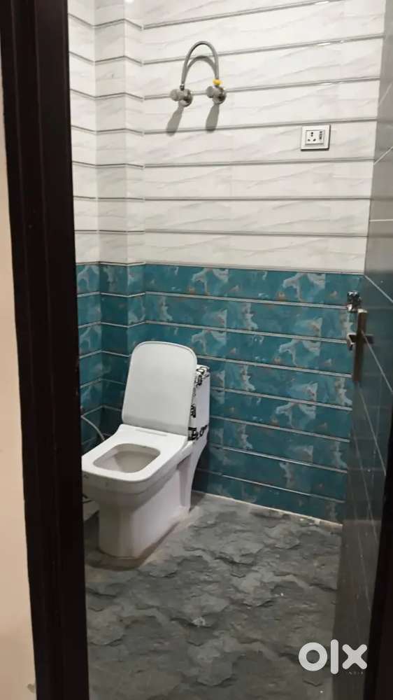 Only for girls 1rk flat available in uttam nagar west