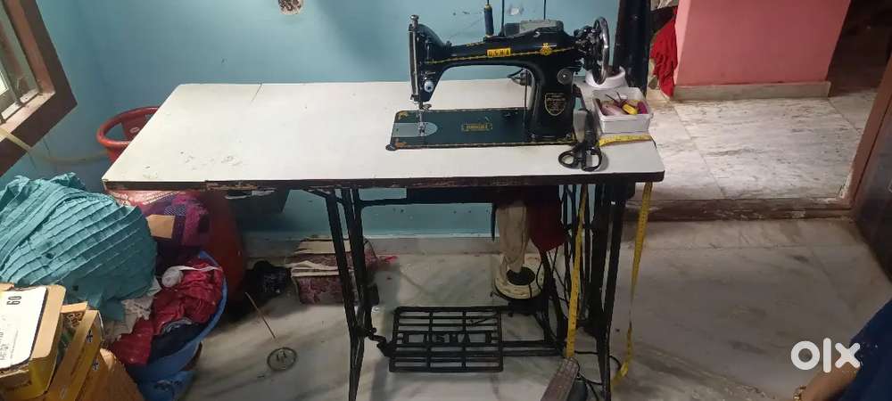 USHA tailer Machine