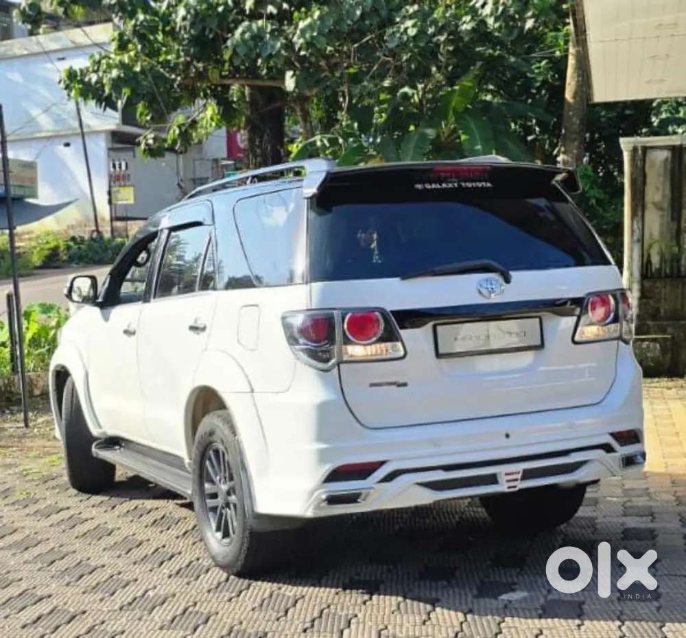 Fully Lexus Style modified fortuner