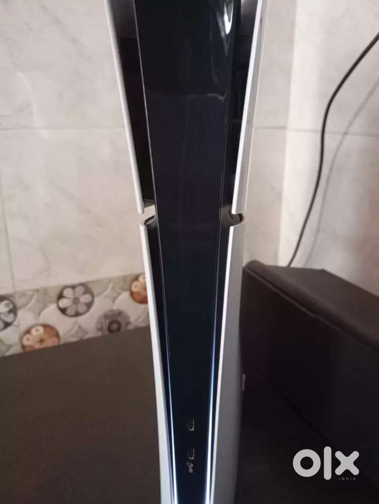 ps5 slim digital with all accessorie fawless condition playstation ps4