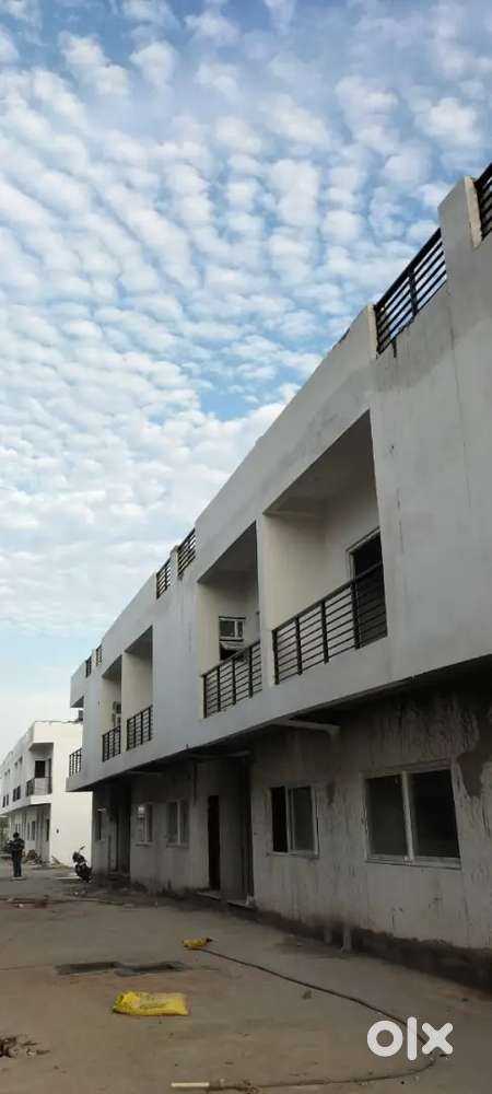 Abhi book karein independent villa ready to move