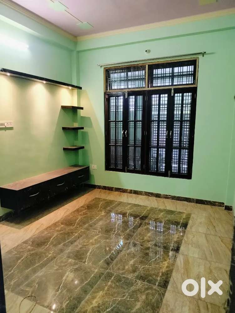 2BHK Semi Furnished Gomti Nagar