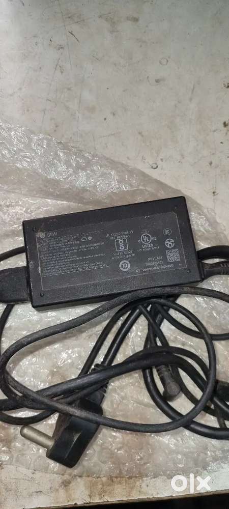 Hp Original 65w Charger working good