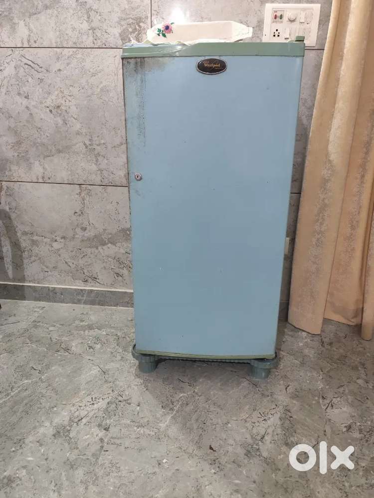 Whirlpool 90L fridge completely fine