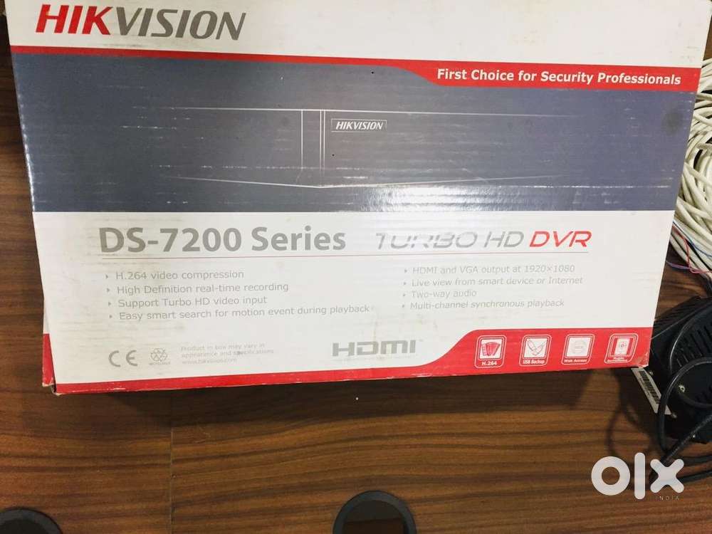 2 CCTV cameras, DVR, long cabel