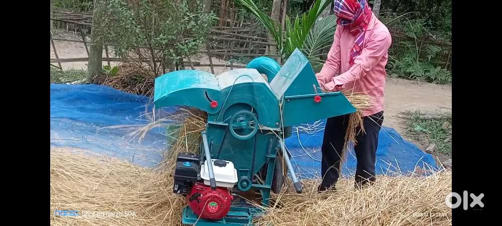 Mini thresher machine