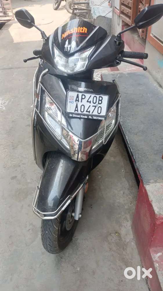 Single hand used.no scratches no dents only used own purpose