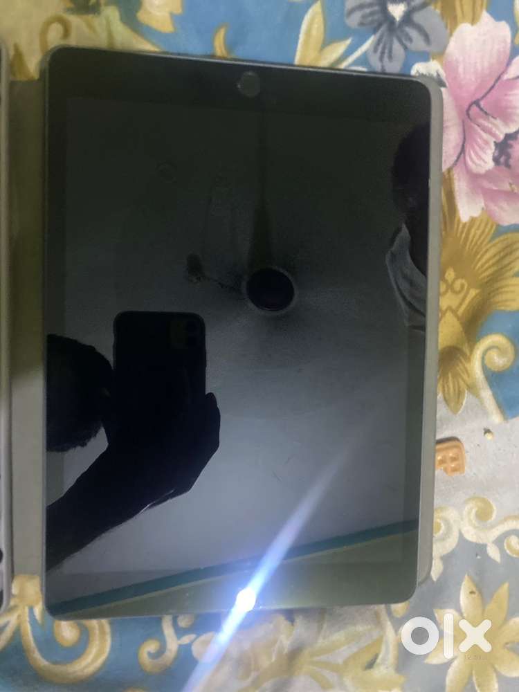 Apple IPAD 7 th Generation