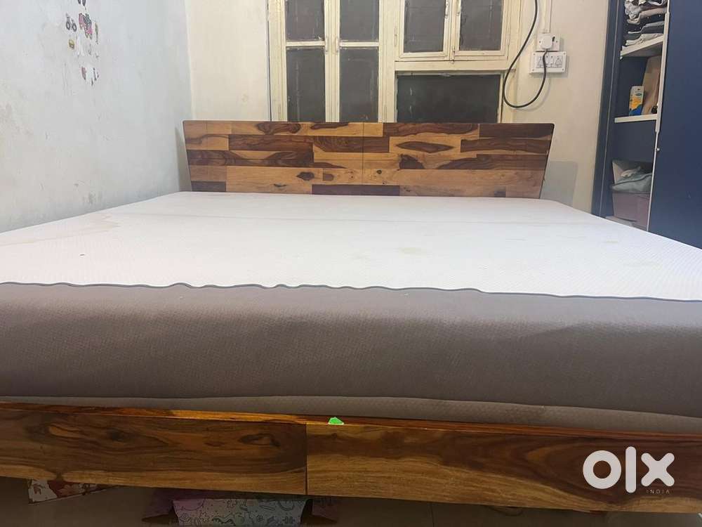 Sheesam king size bed with orthopedic mattress