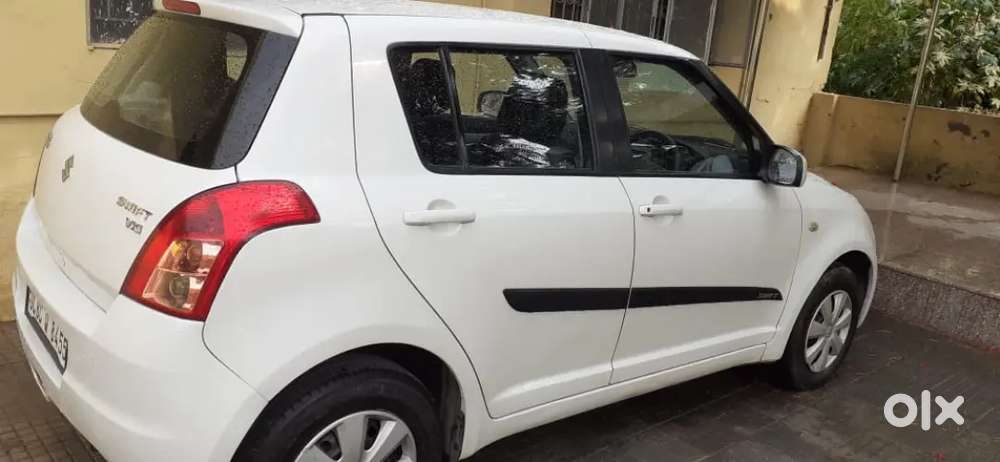 Maruti Suzuki Swift 2010