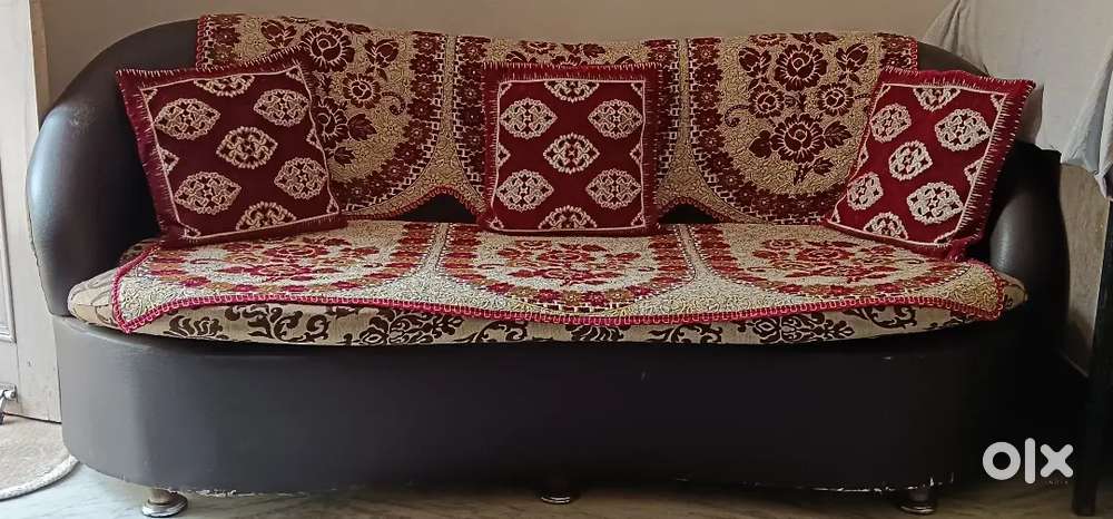 Comfortable sofa set