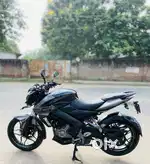 BAJAJ PULSAR 200 NS FIRST OWNER POWER FULL CONDITION