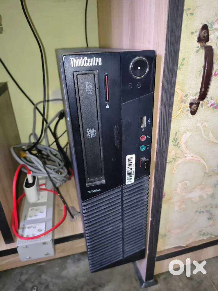 Lenovo ThinkCentre i3  8GB RAM  128GB SSD  512 HDD