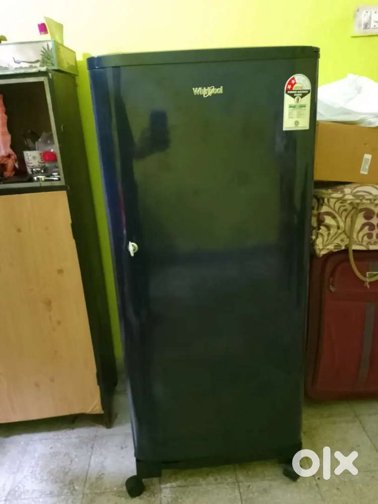 Whirlpool fridge in new condition