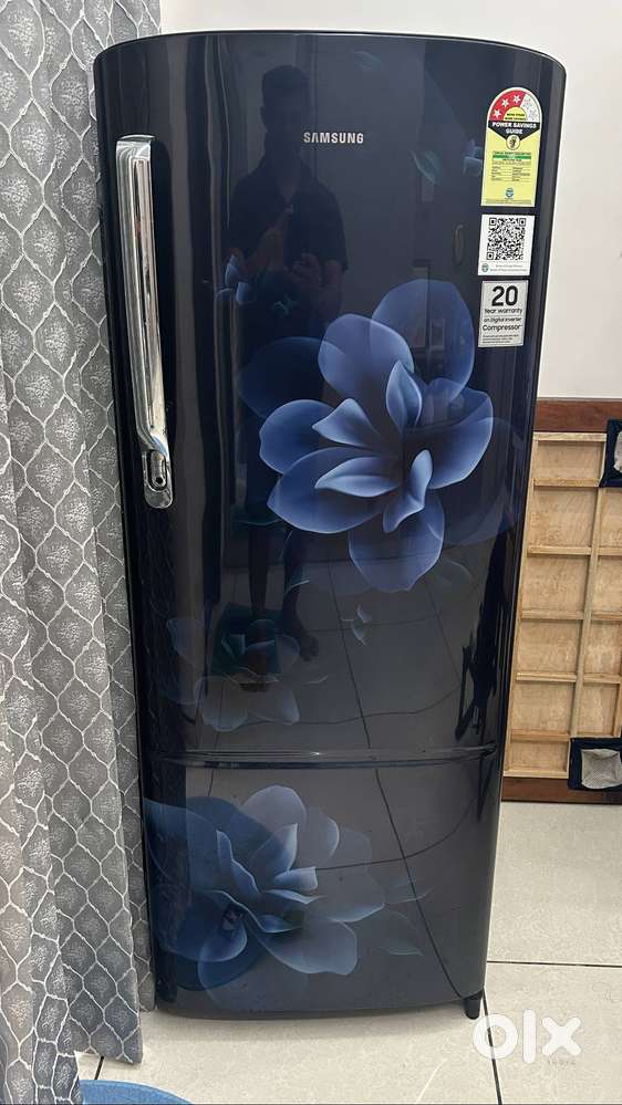 Samsung 223L Stylish Grandé Design Single Door Refrigerator (RR24C2723