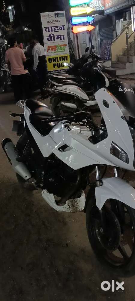 Gaadi me koi kam nahin hai