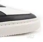 Men sneakers