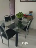 Dining table 6 seater
