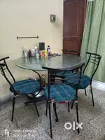 4 seater dining table