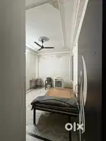 1 Room available in 3 bhk house