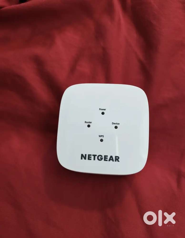 Netgear EX6110 AC1200 WiFi Wall Plug Range Extender 2.4Ghz & 5Ghz 1200