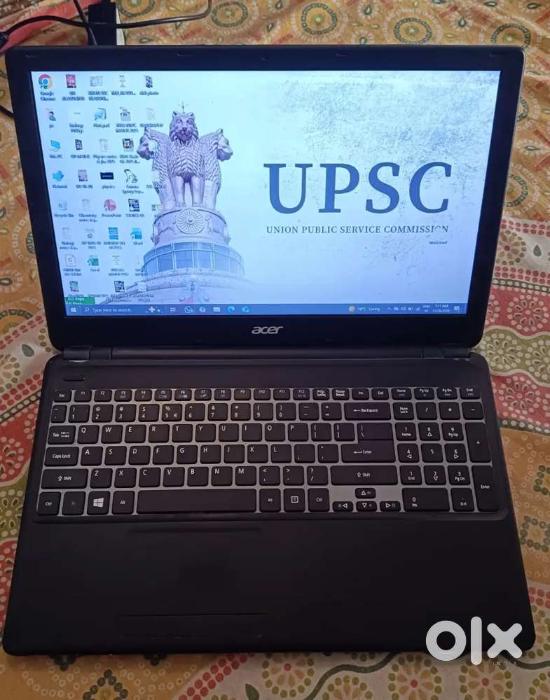 I3 LAPTOP WITH CHARGER