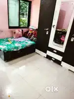 Looking for a female room partner
