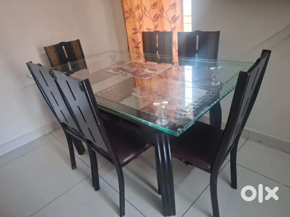 Dinning table