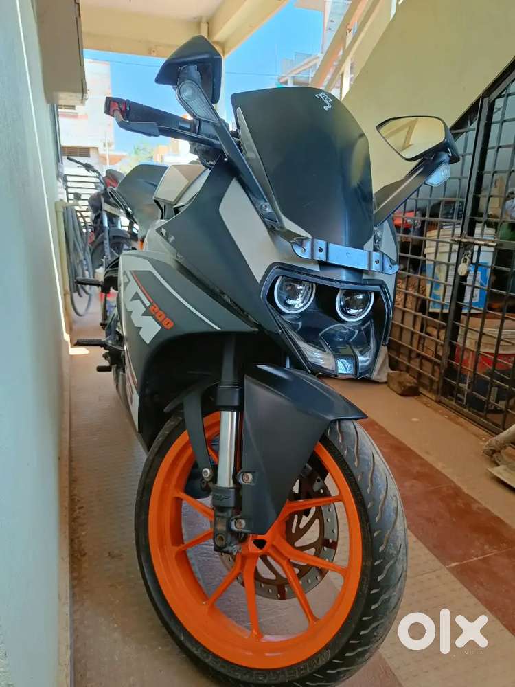 Good condition shoroom  maintained bike 2nd owner KA 22