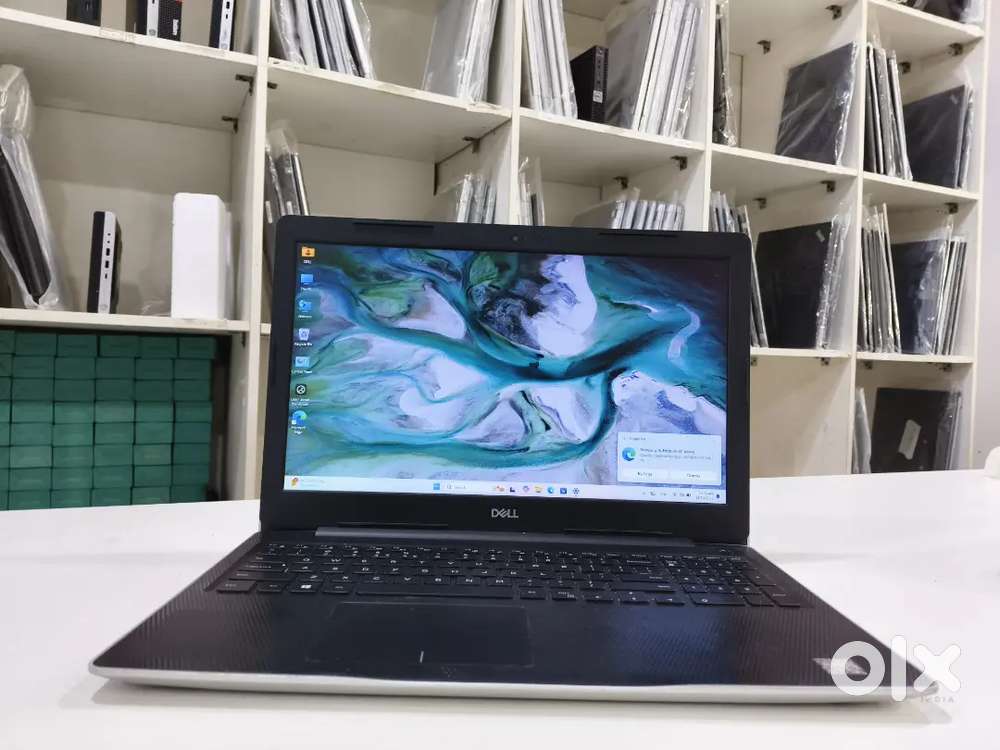 Fast And Efficient Laptop Dell Inspiron Laptop i5-10th 8/256 1Year Wrn