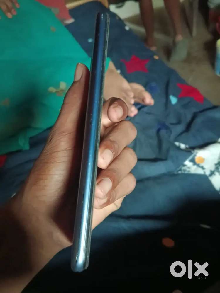 Vivo y51 8/128 display change only argent sell phone condition me hai