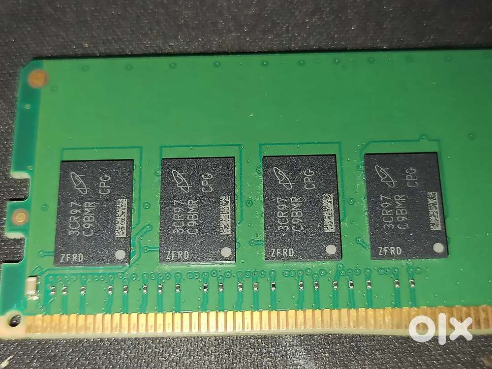 DDR4 8 GB RAM (Corsair) 2666MHZ