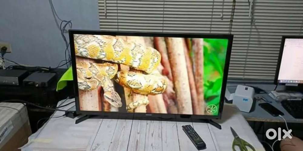 Smart android slim led tv youtube Netflix Amazon prime Dolby sound