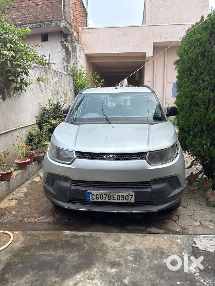 Mahindra KUV 100 2017 Petrol Well Maintained