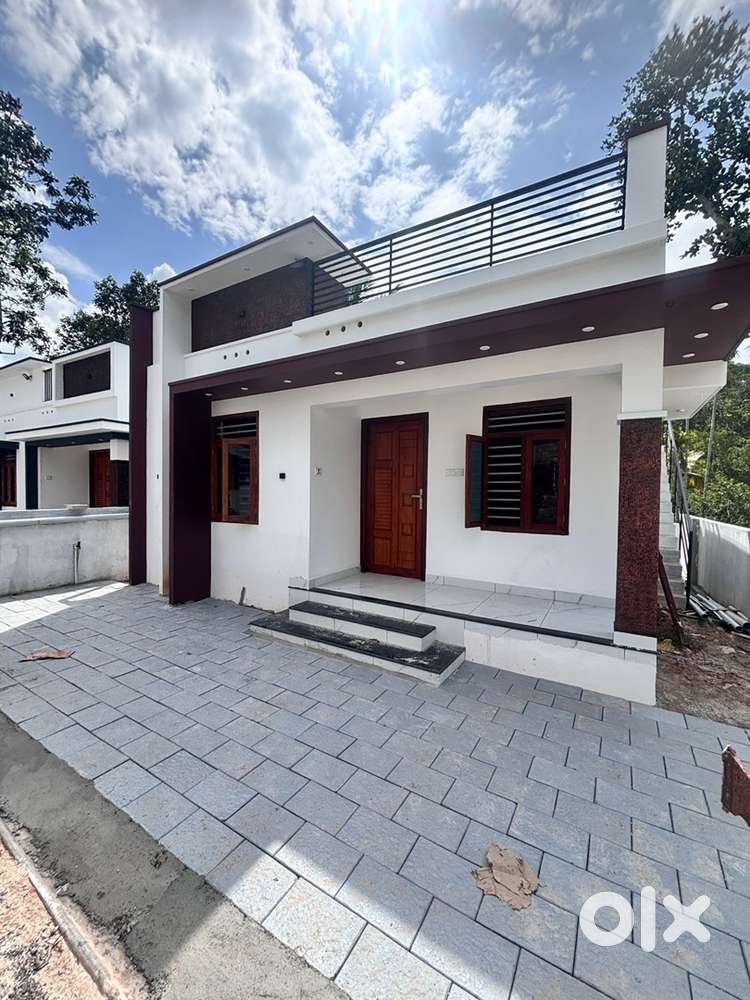 30lks(ngble)2bhk /3cent/Thachottukavu/Manjady/Thirumala/80%loan ready