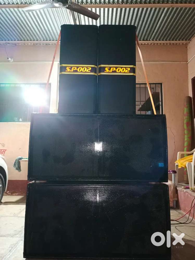 Dj sound speaker - 2 base,2 top, amplifier, mixer, crossover